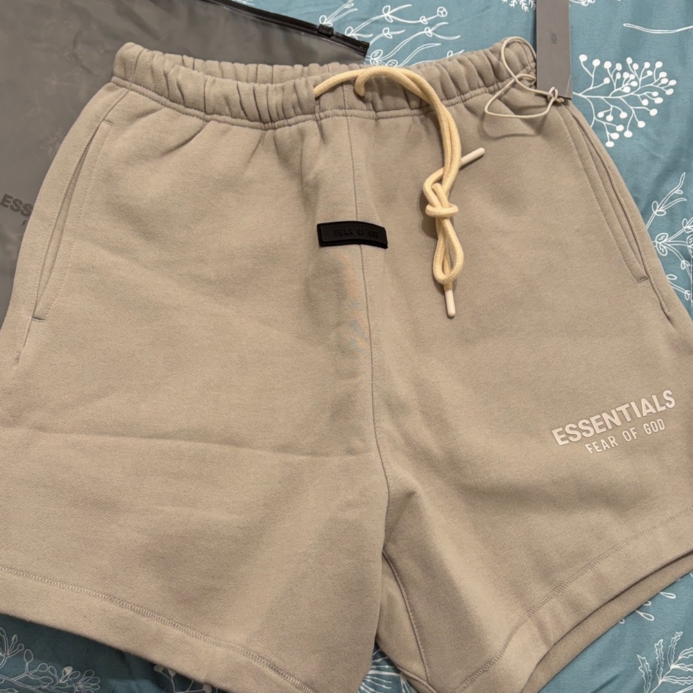 Essentials - Fear Of God Men Shorts - Silver Cloud Small